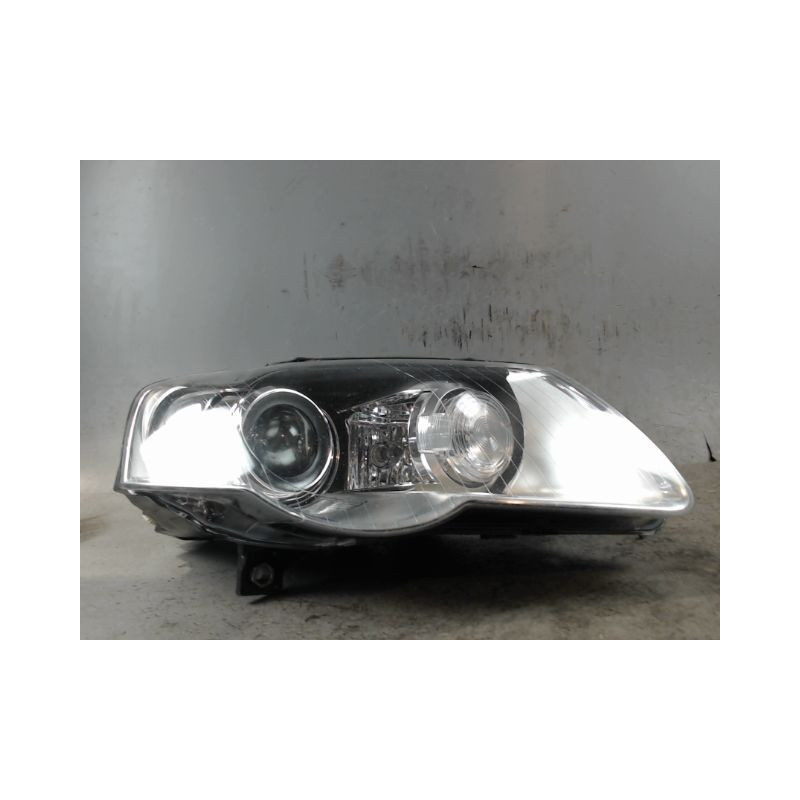 PHARE DROIT VOLKSWAGEN PASSAT SW 2005-