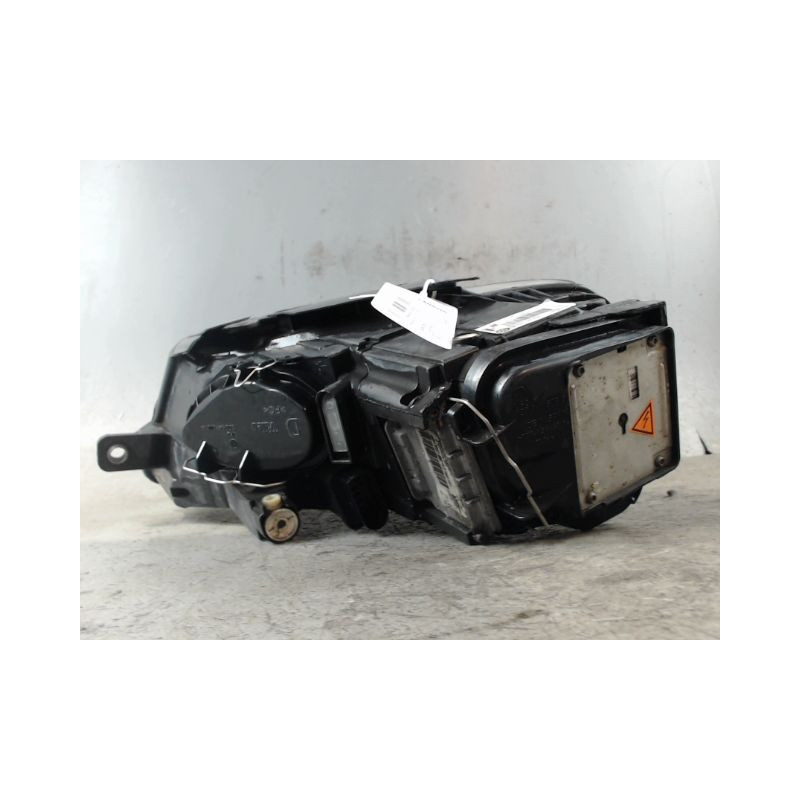 PHARE DROIT VOLKSWAGEN PASSAT SW 2005-