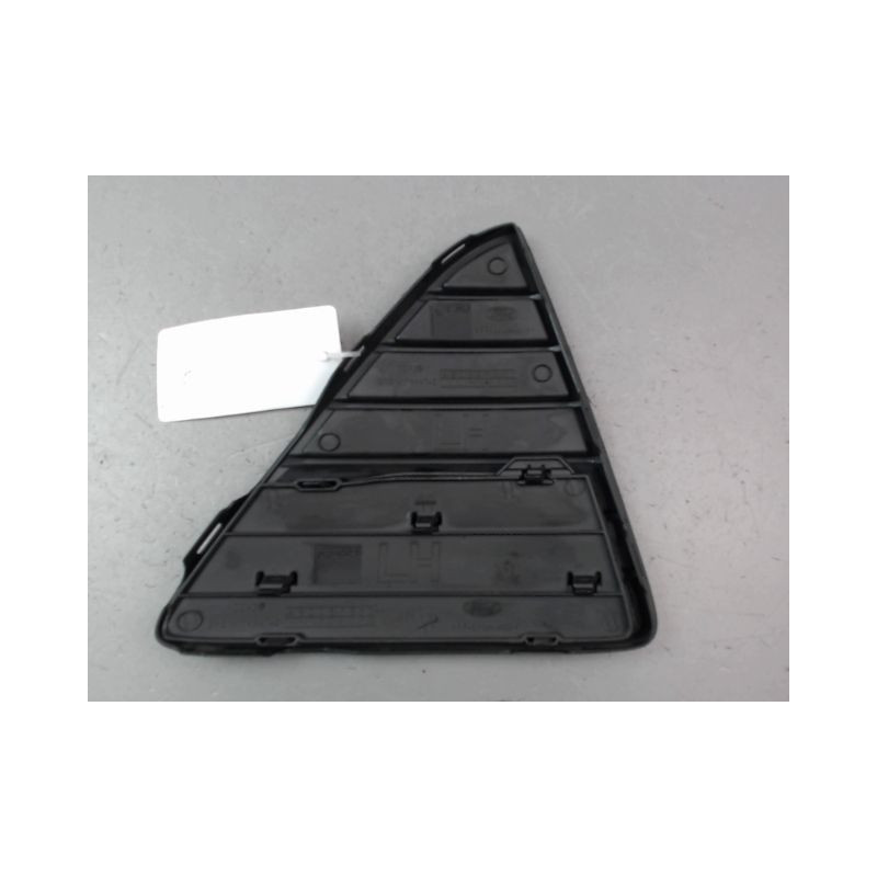 GRILLE VENTILATION PARE-CHOC AVG FORD FOCUS BREAK 2005-