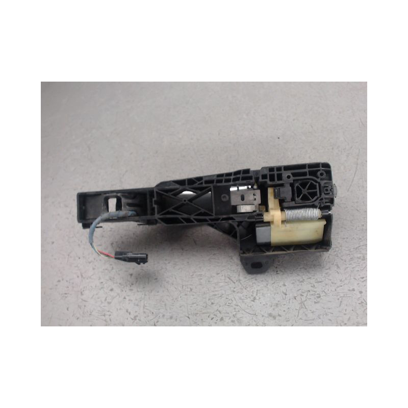 POIGNEE EXTERIEURE PORTE AVANT DROIT RENAULT MEGANE