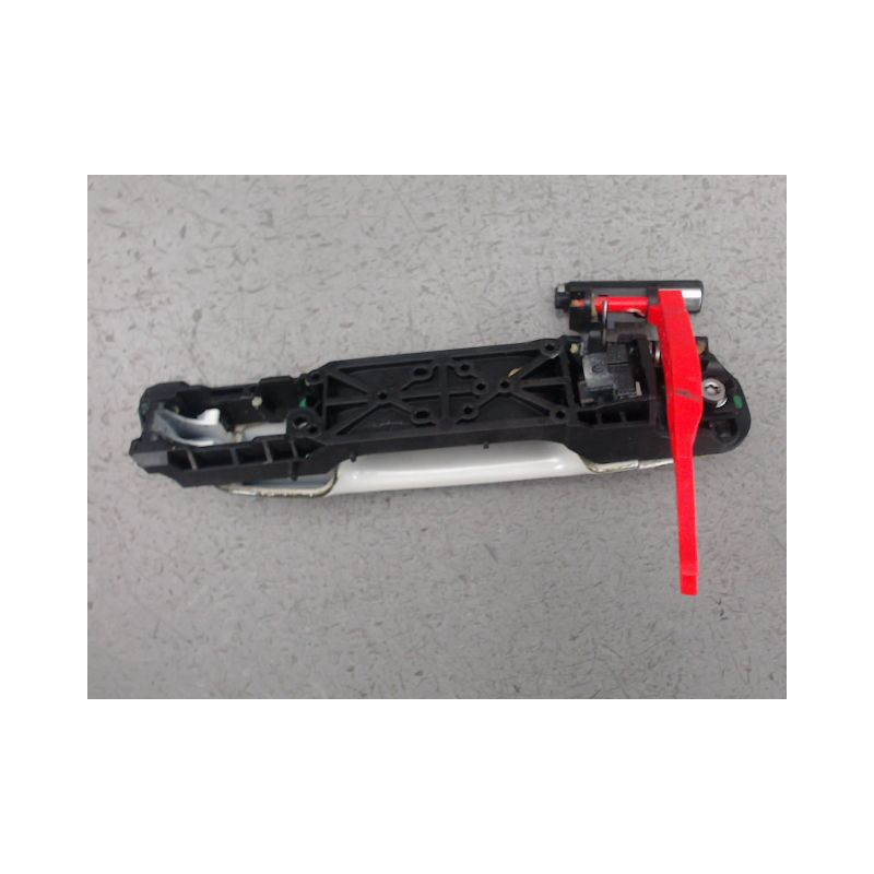 POIGNEE EXTERIEURE PORTE ARRIERE DROIT TOYOTA YARIS