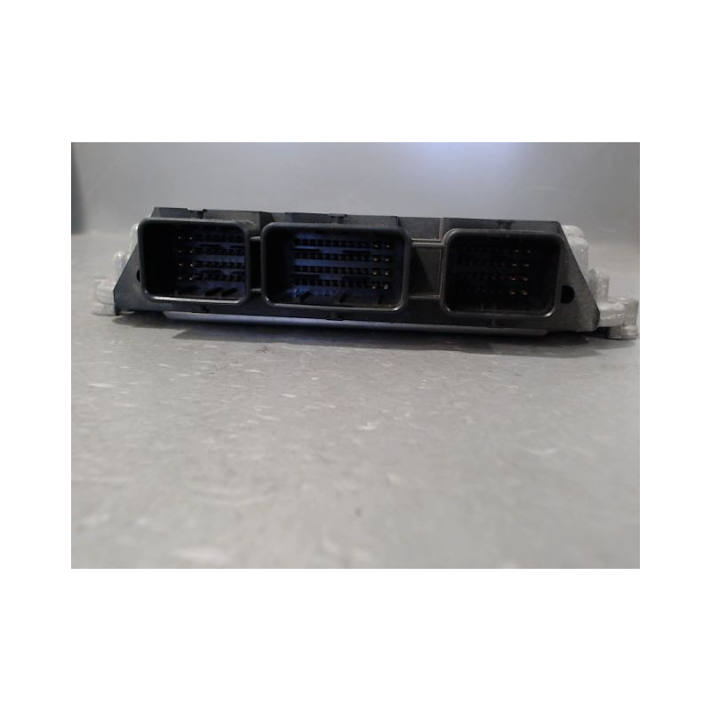 CALCULATEUR MOTEUR PEUGEOT 3008