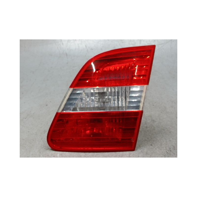 FEU ARRIERE INTERIEUR DROIT MERCEDES CLASSE B 05-08