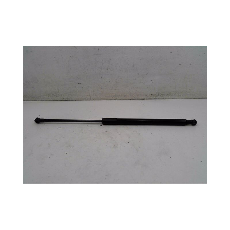 VERIN HAYON G B.M.W. SERIE 1