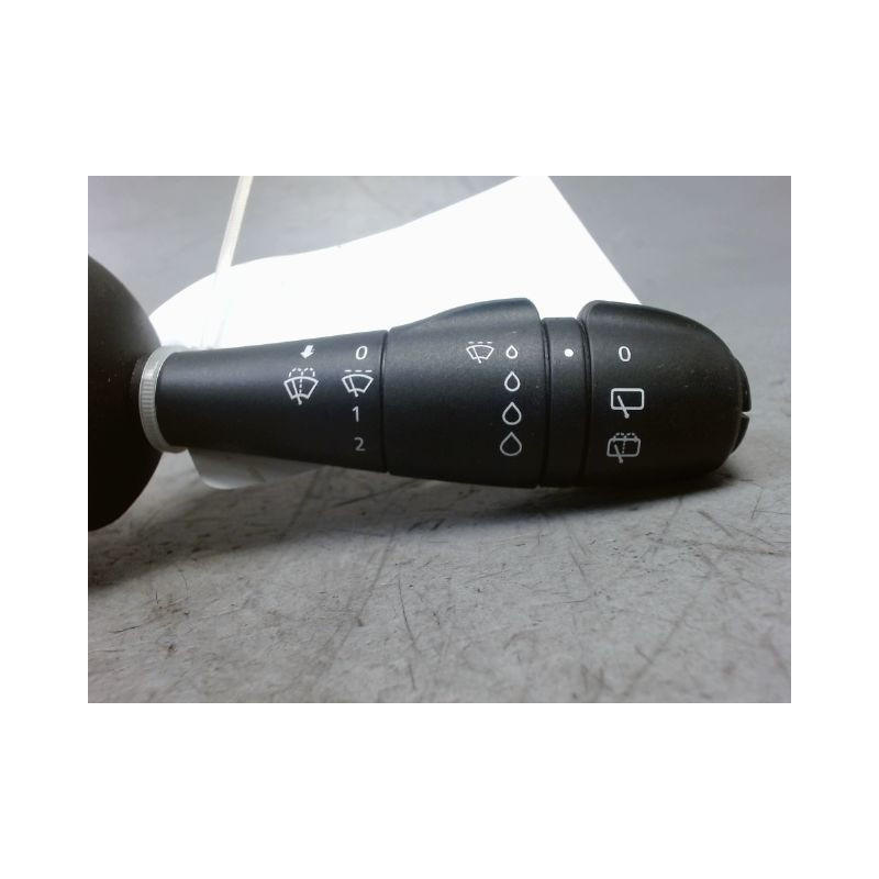 COMMANDE ESSUIE GLACE RENAULT CLIO IV 2012-