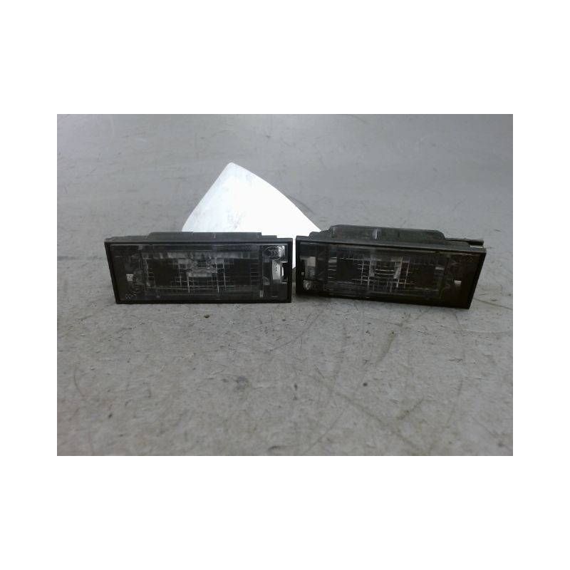 ECLAIREUR PLAQUE DE POLICE RENAULT CLIO IV 2012-