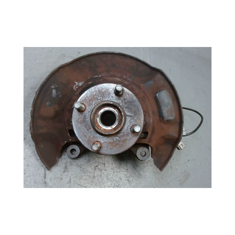 PIVOT AVANT DROIT TOYOTA YARIS 2005-