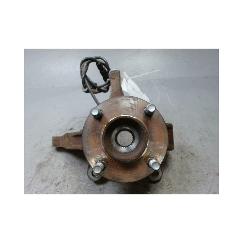 PIVOT AVANT GAUCHE NISSAN MICRA