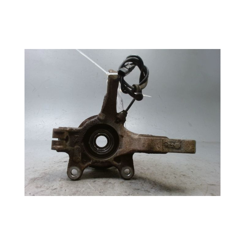 PIVOT AVANT GAUCHE NISSAN MICRA