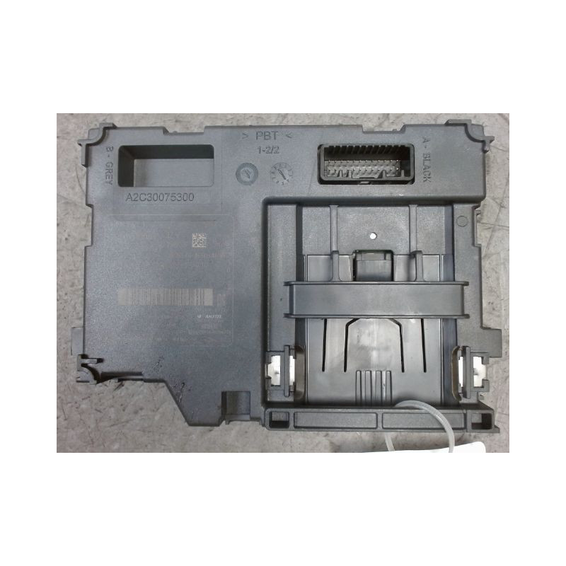 LECTEUR DE CARTE RENAULT CLIO IV 2012-
