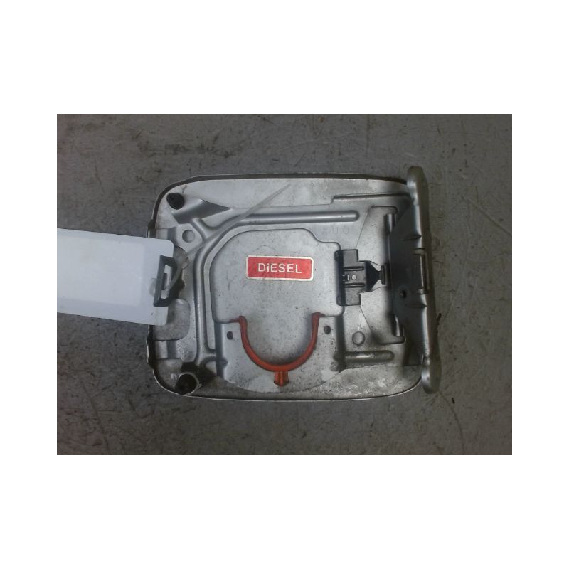VOLET DE TRAPPE CARBURANT NISSAN PRIMERA 2002-