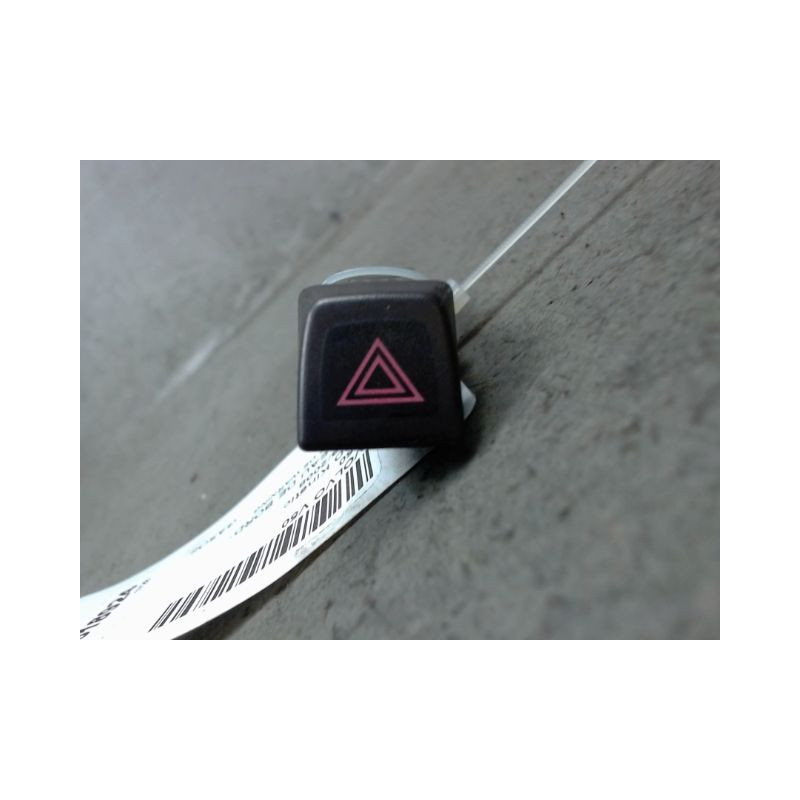 BOUTON DE WARNING VOLVO V50