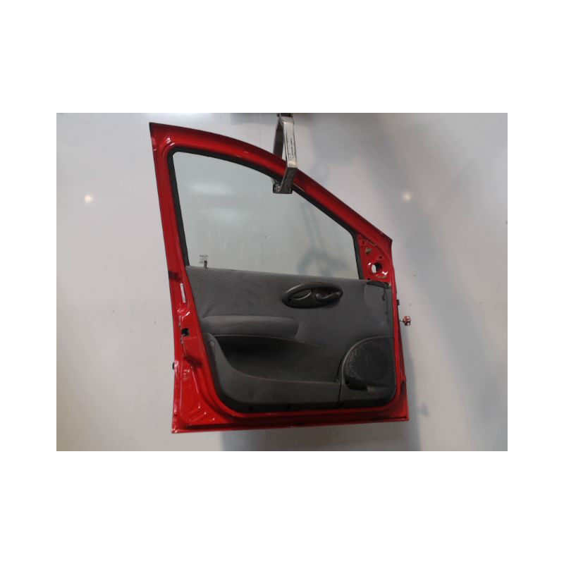 PORTE AVANT GAUCHE FIAT PUNTO 99-2003