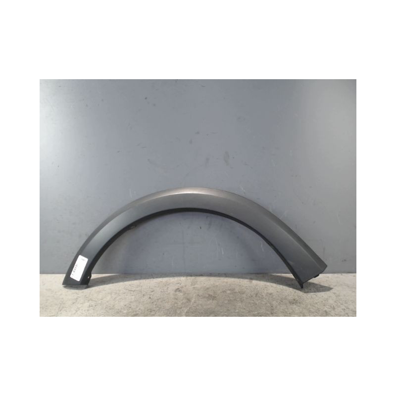 ELARGISSEUR AILE AVANT GAUCHE DACIA SANDERO 2008-