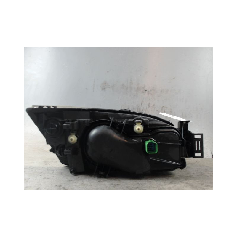 PHARE GAUCHE FORD MONDEO 2000-2007