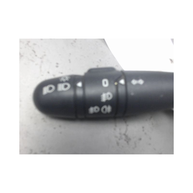 COMMANDE CLIGNOTANT RENAULT CLIO II PH.2 01-06