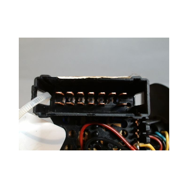 COMMANDE CLIGNOTANT DACIA SANDERO 2008-