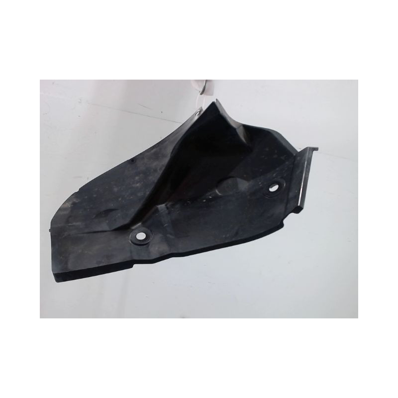 PARE-BOUE ARRIERE GAUCHE DACIA SANDERO 2008-