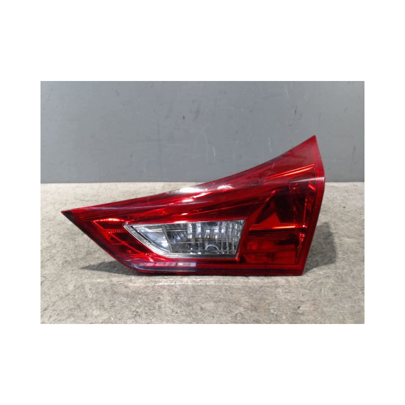 FEU ARRIERE INTERIEUR DROIT TOYOTA AURIS 2010-