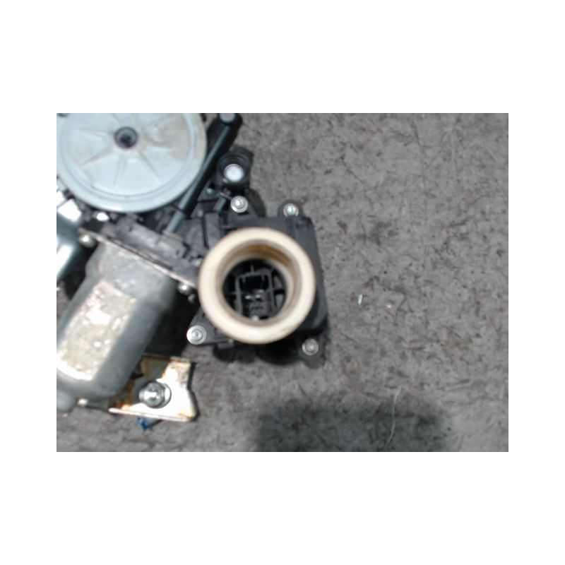 MECANISME+MOTEUR LEVE-GLACE AVANT DROIT TOYOTA AURIS 2010-