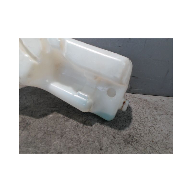 RESERVOIR LAVE-GLACE AVANT RENAULT CLIO III 2010-