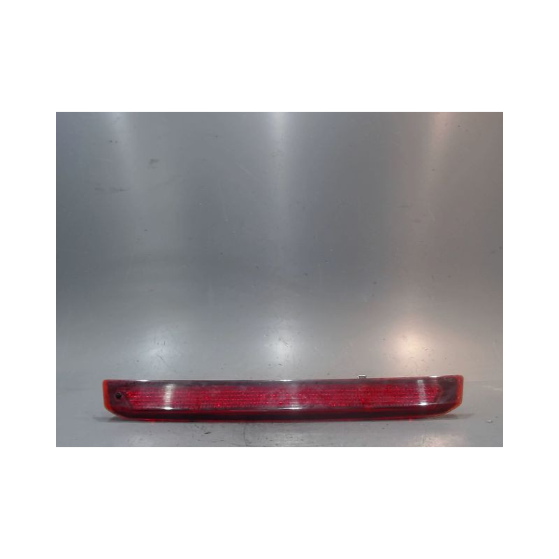 FEUX STOP SUPPLEMENTAIRE FORD C-MAX