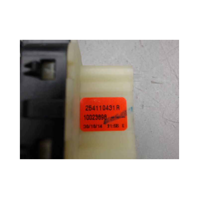 COMMANDE LEVE-GLACE PORTE AVG RENAULT TWINGO