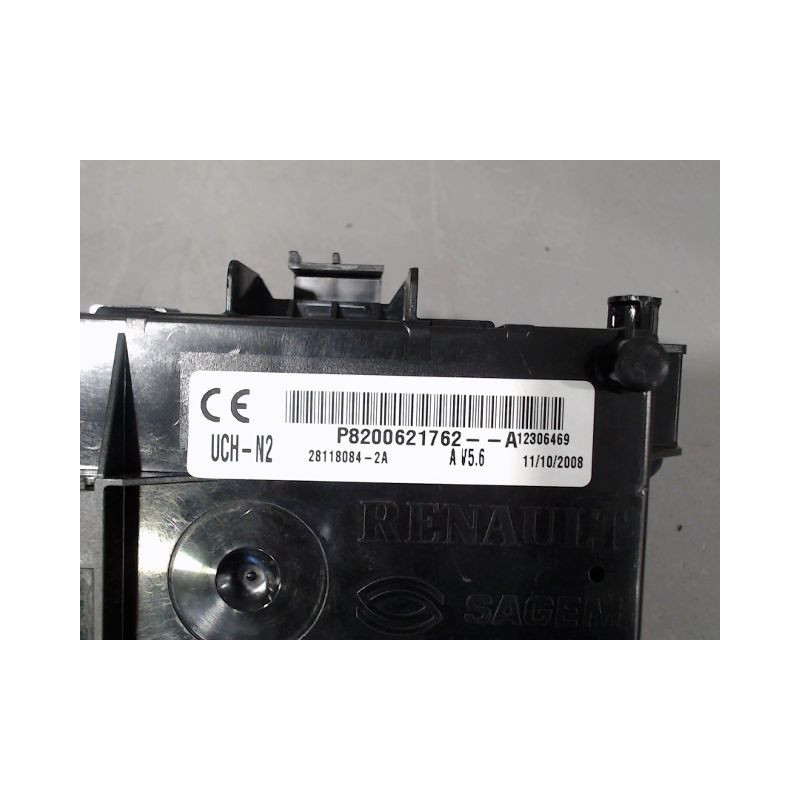 BOITIER GESTION HABITACLE RENAULT CLIO