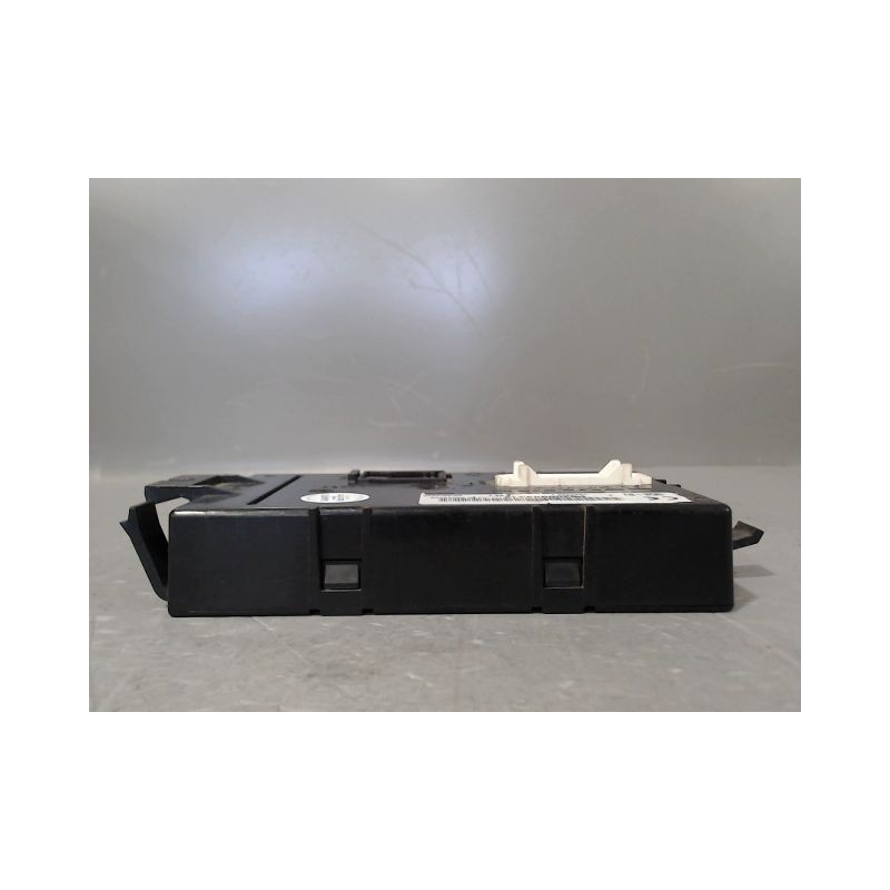 BOITIER GESTION HABITACLE RENAULT TRAFIC