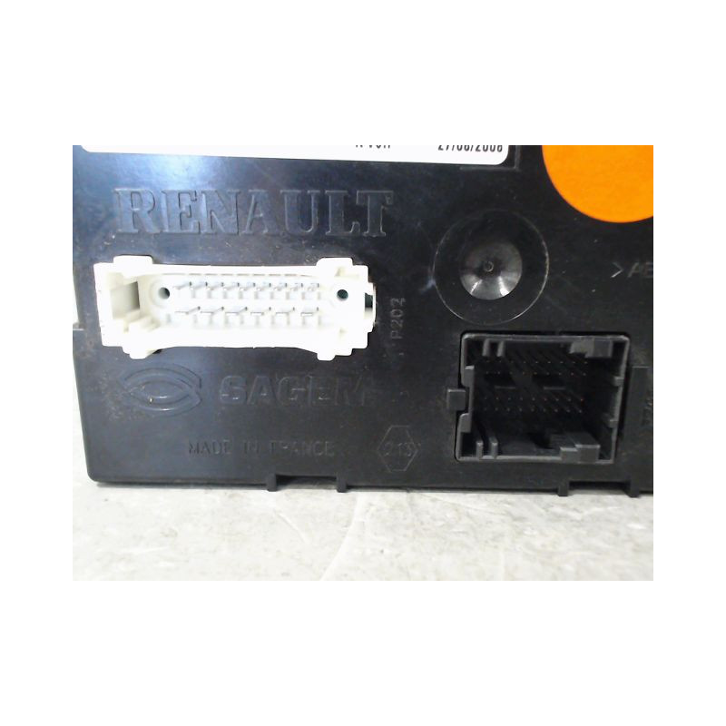 BOITIER GESTION HABITACLE RENAULT TRAFIC