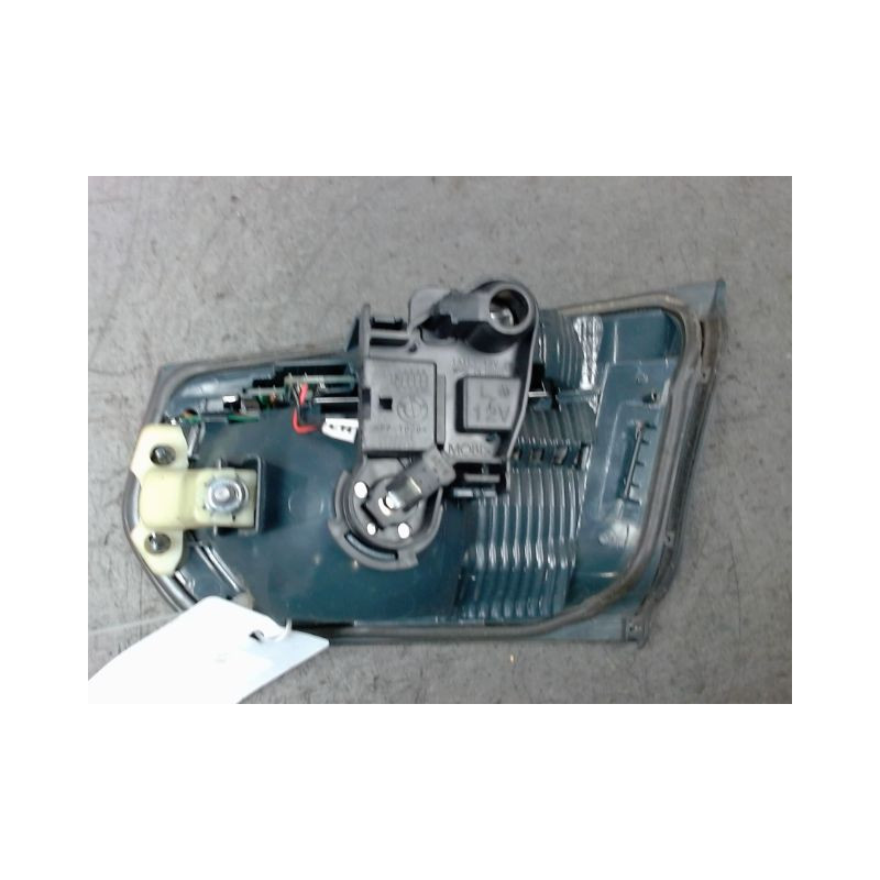 FEU ARRIERE INTERIEUR GAUCHE B.M.W. SERIE 3