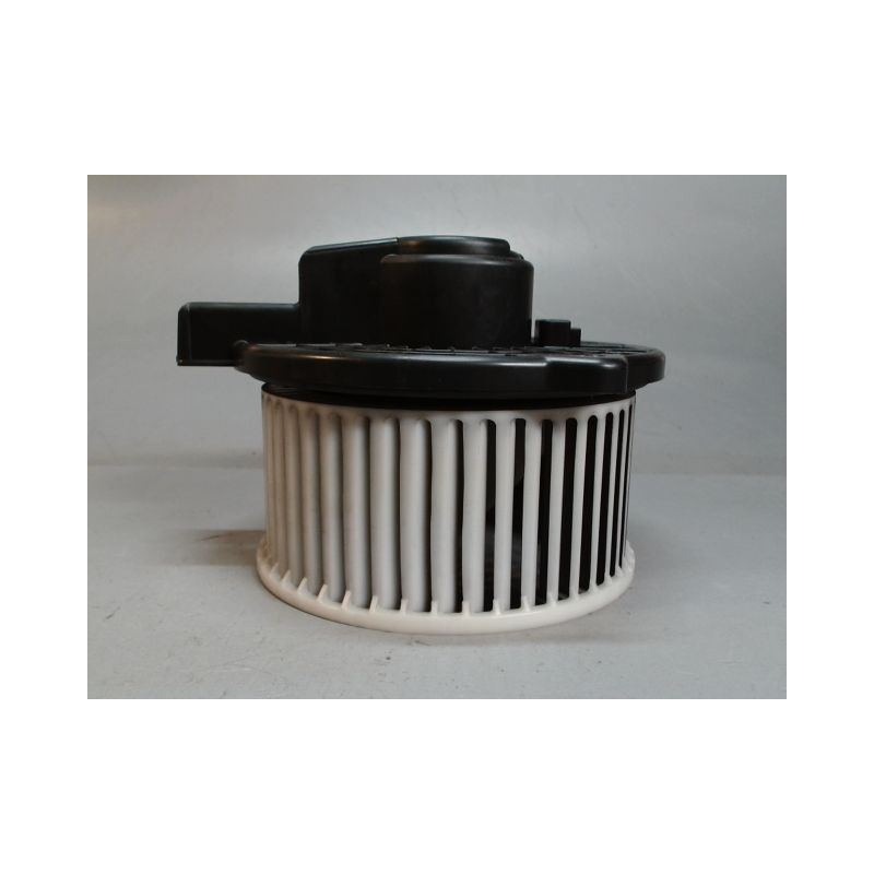 MOTEUR VENTILATEUR CHAUFFAGE MAZDA MAZDA 6 2008-