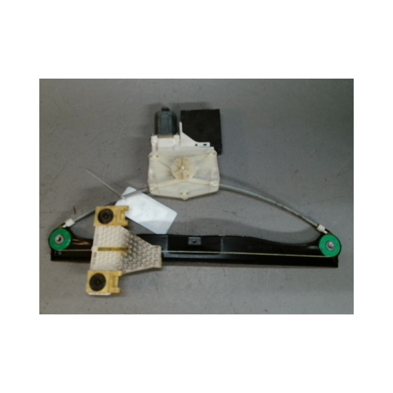 MECANISME+MOTEUR LEVE-GLACE ARRIERE DROIT AUDI A3 SPORTBACK