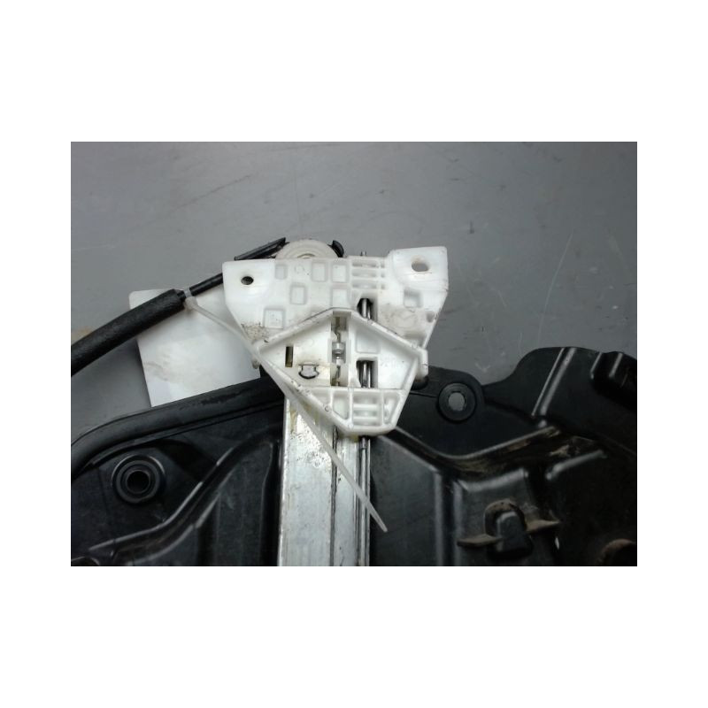 MECANISME+MOTEUR LEVE-GLACE AVANT GAUCHE MAZDA MAZDA 6 2008-