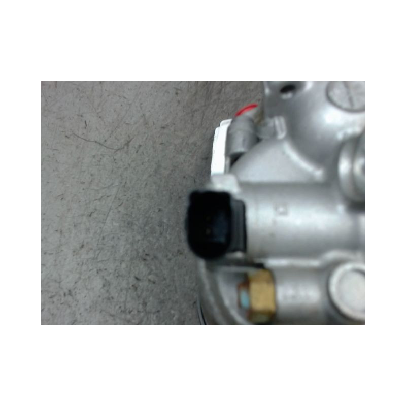 COMPRESSEUR AIR CONDITIONNE VOLKSWAGEN POLO