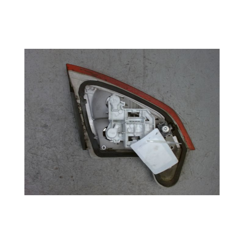 FEU ARRIERE INTERIEUR DROIT FORD MONDEO