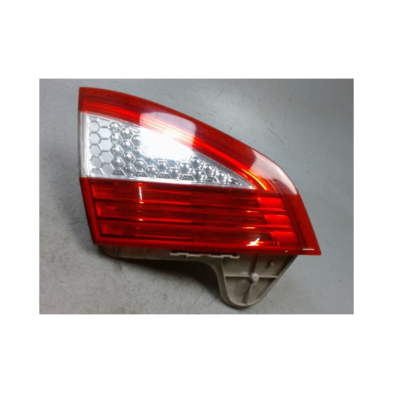 FEU ARRIERE INTERIEUR GAUCHE FORD MONDEO