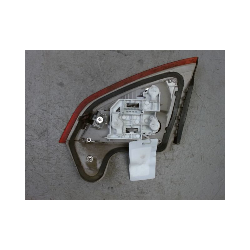 FEU ARRIERE INTERIEUR GAUCHE FORD MONDEO