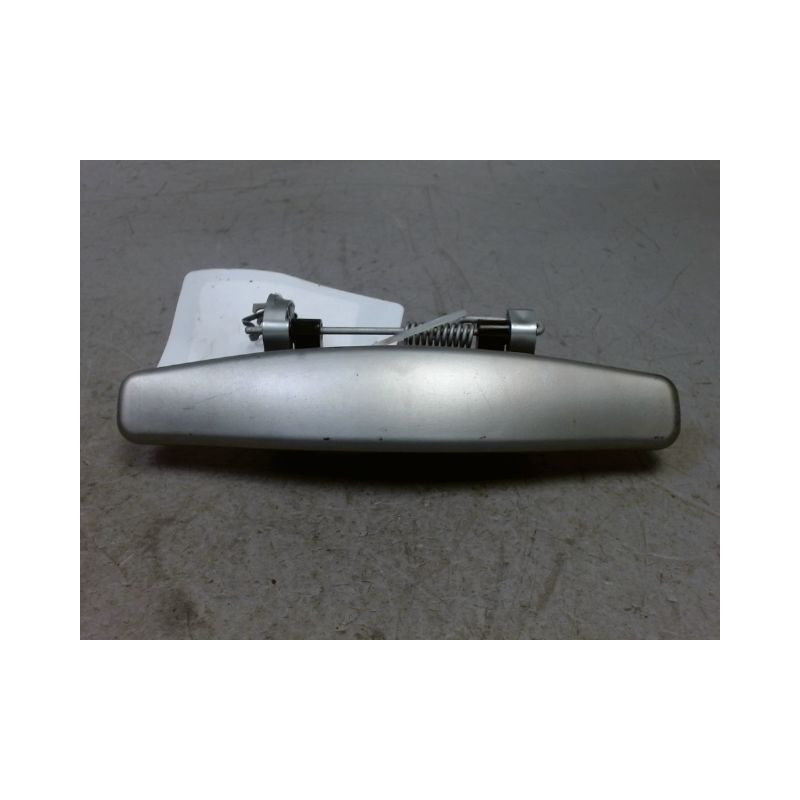 POIGNEE EXTERIEURE PORTE AVANT DROIT DACIA SANDERO 2008-