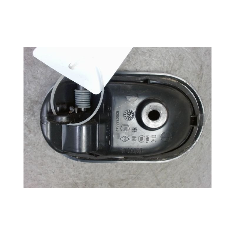 POIGNEE INTERIEURE PORTE AVANT DROIT DACIA SANDERO 2008-