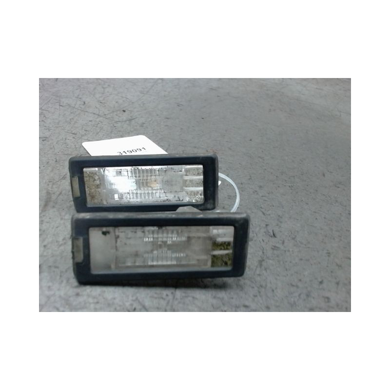 ECLAIREUR PLAQUE DE POLICE RENAULT SCENIC II PH1 02-06