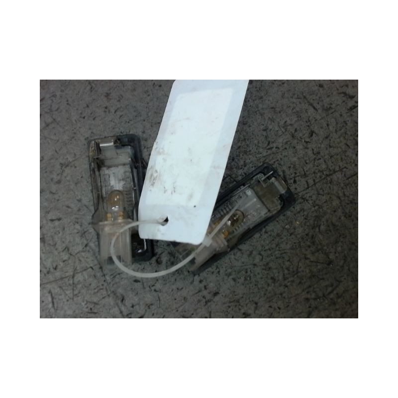 ECLAIREUR PLAQUE DE POLICE RENAULT SCENIC II PH1 02-06