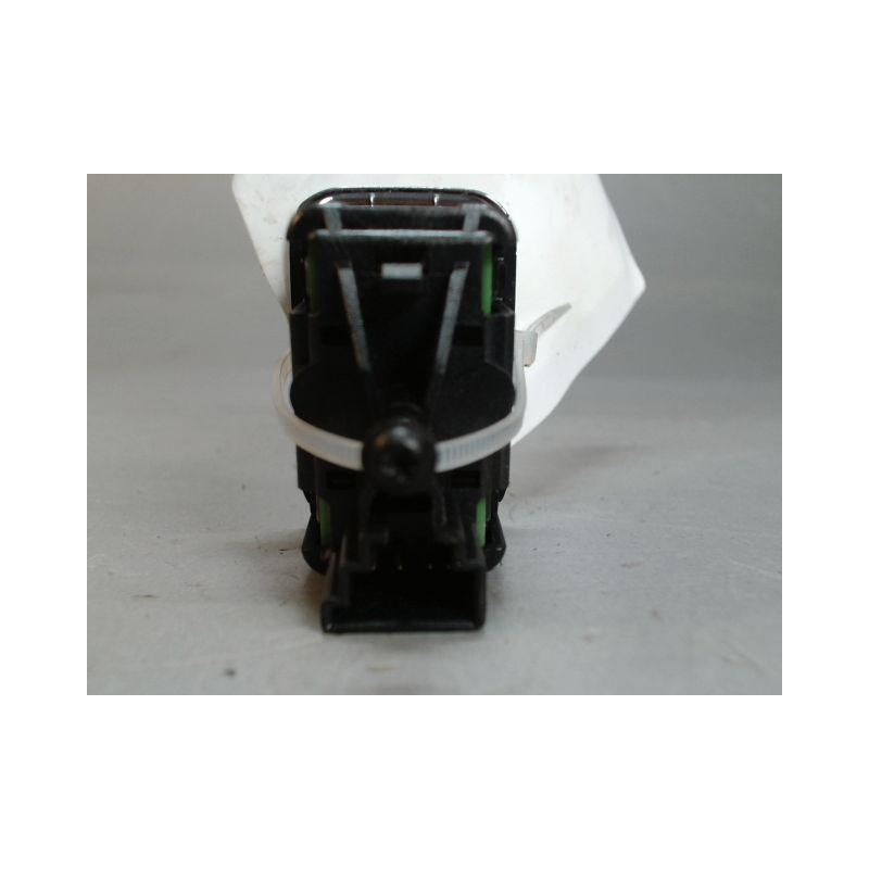 COMMANDE LEVE-GLACE PORTE ARG MERCEDES CLASSE C 2007-