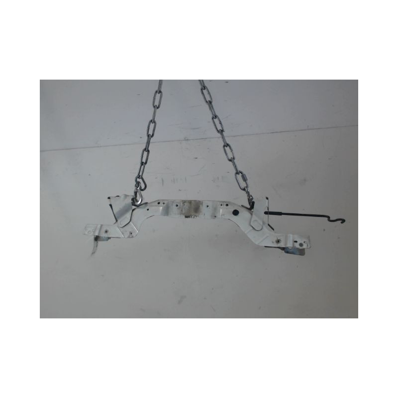 TRAVERSE SUPERIEURE ARMATURE AVANT CHEVROLET ORLANDO
