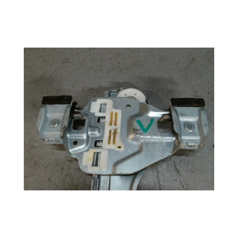MECANISME+MOTEUR LEVE-GLACE ARRIERE DROIT CHEVROLET ORLANDO