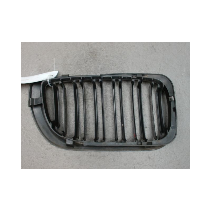 GRILLE CALANDRE GAUCHE BMW SERIE 3 (E46) 01-2005
