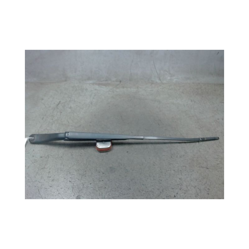 BRAS ESSUIE-GLACE AVANT GAUCHE RENAULT CLIO III 2009-