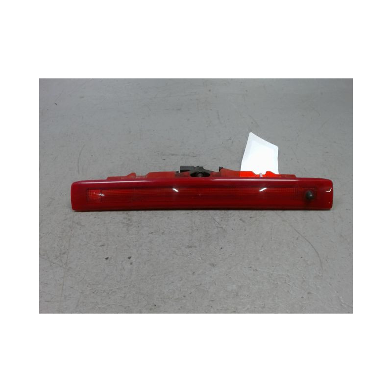 FEUX STOP SUPPLEMENTAIRE RENAULT CLIO