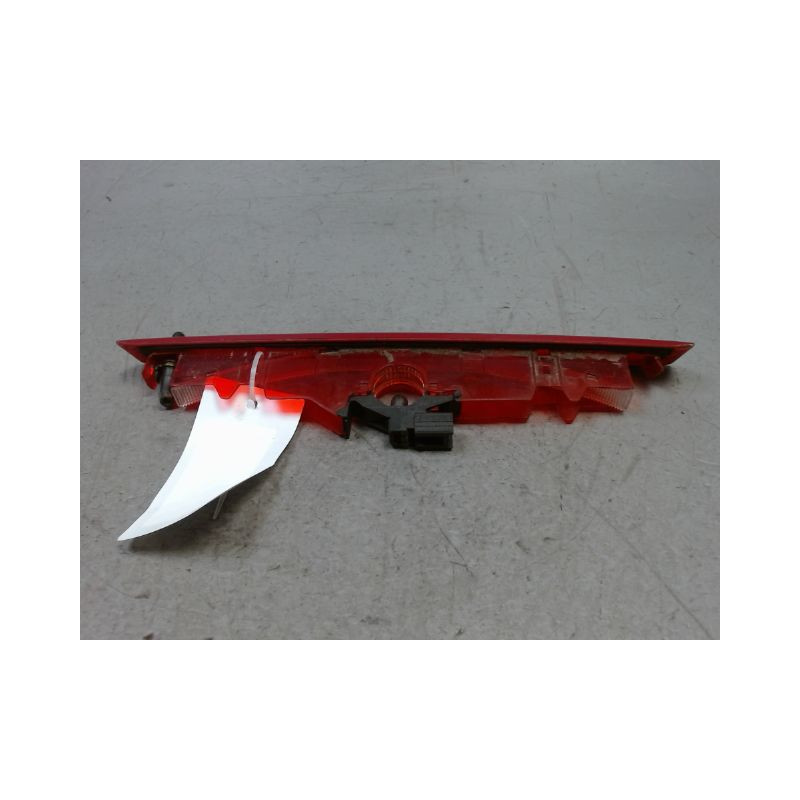 FEUX STOP SUPPLEMENTAIRE RENAULT CLIO