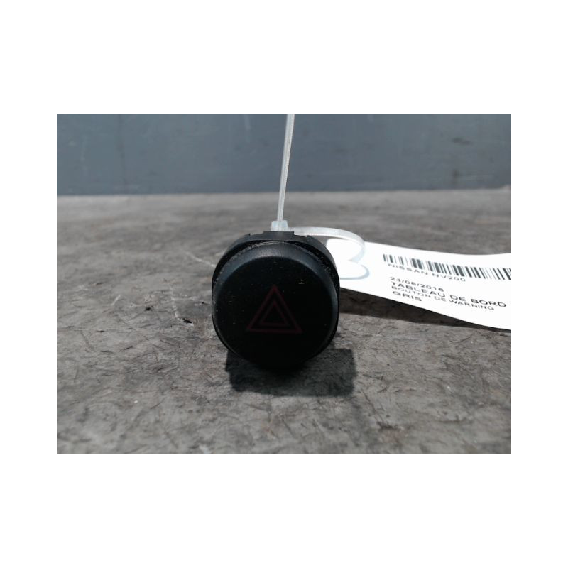 BOUTON DE WARNING NISSAN NV200